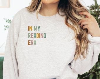 Bluza z kapturem In My Reading Era, Bluza z kapturem Reading, Bluza Bookish, Sweter z książką, Prezent dla miłośnika książek, Koszulka bibliotekarza, Sweter Bookworm, K177