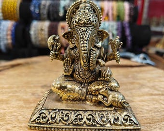Estatua de Ganesha de latón hecha a mano: ídolo del dios hindú sentado con Modak