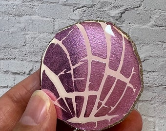 Concha Badge Reel