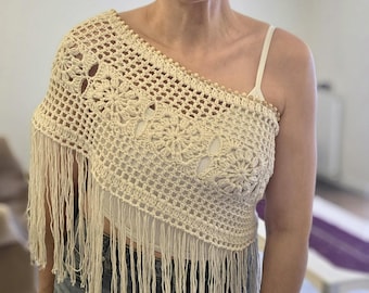 Häkelanleitung, Boho Blumen Poncho mit Quasten.