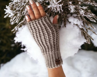 Crochet Fingerless Gloves for Women, Textured Warm Gift, Colorful  Autumn and Winter Accessory.