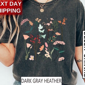 Flower Shirts, Aesthetic Wild Flower Shirt, Botanical Floral Tee, Nature Botanical Shirt, Flower Lover Shirt, Flower Shirts for Ladies