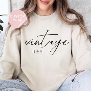 Personalized Year Birthday Gift, Custom Birthday Gift For Women, Bestie Gift For Girlfriend, Vintage 1986, Gift For Wife, 1986 Sweatshirt