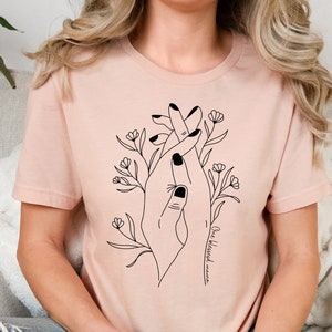 Boho Mama Hand Shirt, Blessed Mama Shirt, Mama Shirt, Mom Gift, Mother&#39;s Day Gift, Gift For Mom, Gift For Wife, Shirt for Mother
