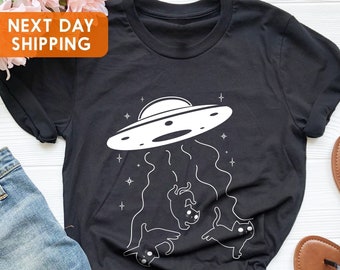Funny Cat Shirt, Cat Lover T-Shirt, Catduction T-Shirt, Cat Lovers Shirt, Cat And Ufo T-Shirt, Funny Ufo Cat T-Shirt, Cat Owner Gift