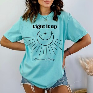 Light It Up SJM Shirt, Crescent City Shirt, Bookish Shirt, Acotar Velaris Shirt, House Of Earth, Comfort Colors® SJM, Book Lover Shirt image 4