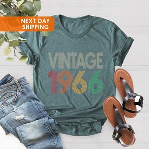 60th Birthday Shirt For Women, 60th Birthday Shirt For Men, 60th Birthday T-Shirt for Best Friend, Retro Shirt, Vintage 1966 Shirt afbeelding 4