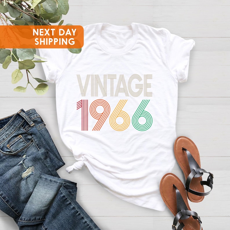 60th Birthday Shirt For Women, 60th Birthday Shirt For Men, 60th Birthday T-Shirt for Best Friend, Retro Shirt, Vintage 1966 Shirt afbeelding 2