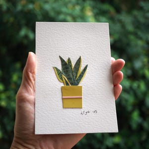 Petit oeuvre d'art plante serpent, oeuvre d'art originale sansevieria, langue de belle-mère en papier découpée à la main, cadeau pour parent végétal