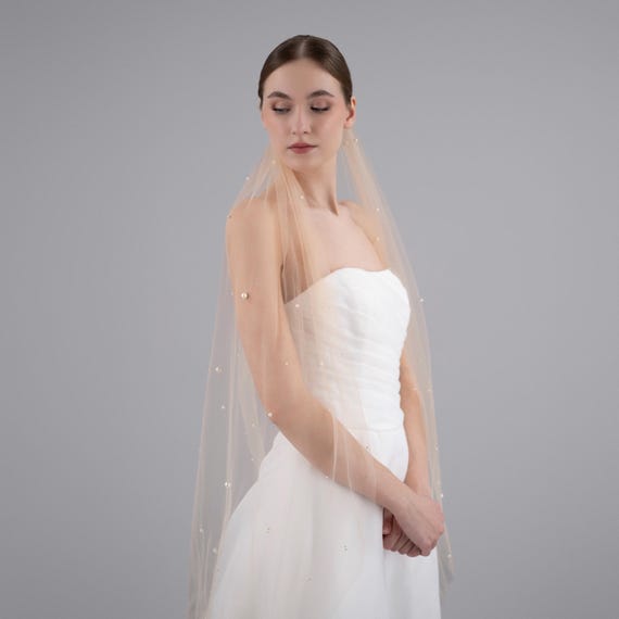 Peachy Dark Champagne Pearl Wedding Veil - Nude Soft Tulle  display picture 1