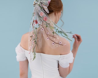 Floral Tulle Bridal Hair Bow: Ivory Wildflower Wedding Veil Comb