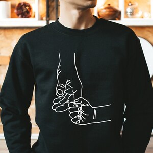 Papa Pullover, Hände halten Shirt, bestes Vatertagsgeschenk, niedlicher Papa Pullover, Geschenk für Papa, Vatertags-Sweatshirt, Papa zu sein, Papa und ich Geschenk