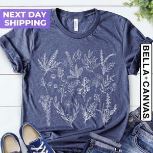 Botanical Shirt, Vintage  Wildflower T-shirt, Flower T shirt, Vintage Botanical, Botanical Print, Vintage Flower Shirt, Graphic Shirt