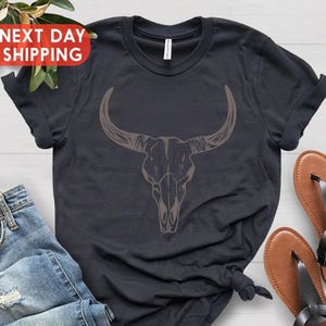 Boho Cow Skull Shirt, Howdy Shirt, Western Shirt, Cowgirl Shirt, Bull Skull Shirt, Southwest Shirt, Boho Cow Shirt, Heifer Shirt, Ranch Tee