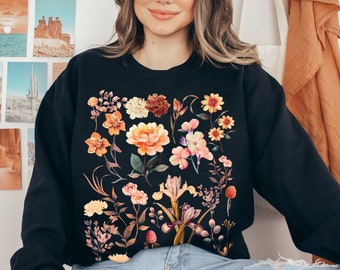 Vintage Flowers Sweatshirt, Autumn Wildflower Sweater, Fall Botanical Crewneck, Nature Sweatshirt, Flower Lover Shirt, Thanksgiving Shirt