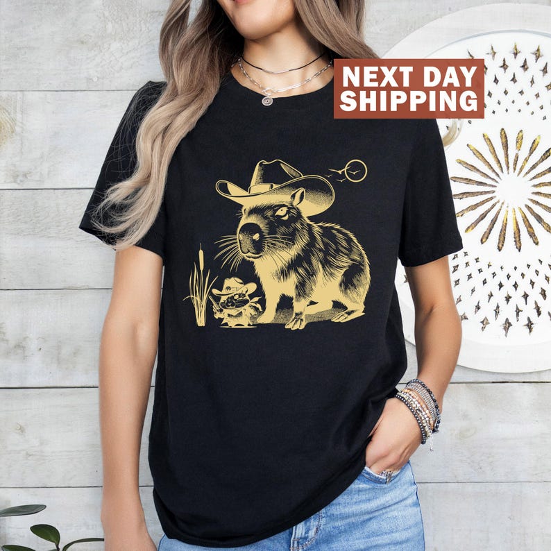 Funny Capybara T-shirt, Capybara Shirt for Women, Western Mouse Shirt, Rodent T-shirt, Cowboy Rat Shirts, Vintage Western Theme Graphic Tee image 2