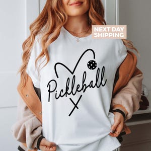 Chemise coeur pickleball, T-shirt amour pickleball, chemise amateur de pickleball, chemise pickleball drôle, t-shirt cadeau joueur de pickleball, t-shirt le jour du match image 2