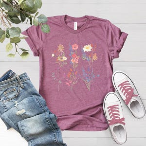 Vintage Flower Shirt, Watercolor Wildflowers Shirt, Floral Arrangements Shirt, Mothers Day Shirt, Wildflowers Tee, Botanical Print Tee image 3
