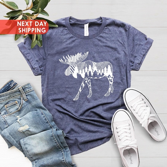 Nature Moose Shirt, Nature Shirt, Graphic Moose Shirt, Cute Shirt for Women, Moose Shirts, Moose Lover Gift, Gift for Her,Animal Lover Shirt