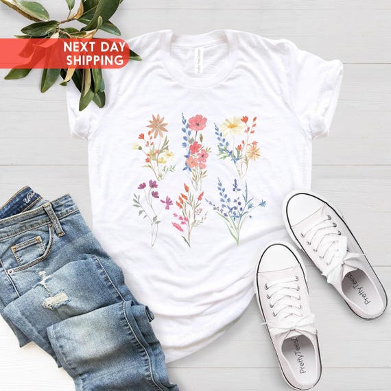 Vintage Flower Shirt, Watercolor Wildflowers Shirt, Floral Arrangements Shirt, Mothers Day Shirt, Wildflowers Tee, Botanical Print Tee