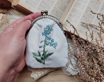 Embroidered Floral Kiss lock Coin Purse - Cottagecore - Vintage-bridesmaid gift-Gift for her