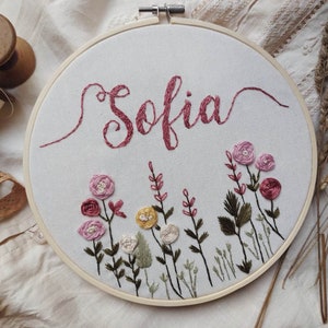 Custom Name Embroidery Hoop, Floral  Embroidery, Wallart, Baby Girl Nursery Décor, Wedding Gift, Modern nursery or kid's room decoration