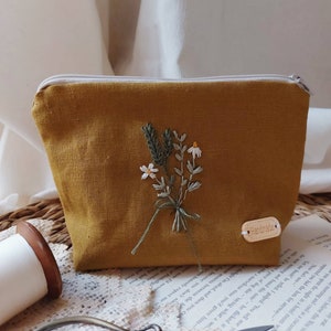 Gestickte personalisierte Kosmetiktasche, Blumen-Make-up-Tasche, Blumen-Make-up-Reißverschlusstasche, Kleine Make-up-Tasche für Geldbörse, Leinenkosmetiktasche