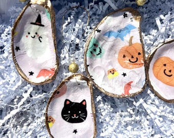 PINK Halloween HOME DECOR. Pastel Halloween fall decor. Halloween decor shell ornament. Fall decor idea. Ghost decor. Witch decor. Black cat