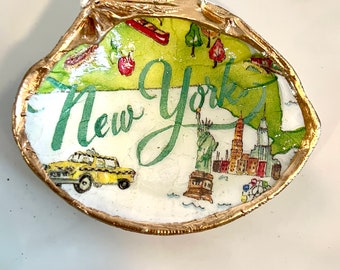 New York bachelorette favor idea Shell Jewelry Dish. New York party favor catchall trinket dish. New York wedding favor welcome bag idea