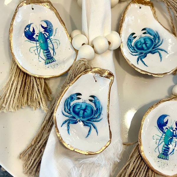 Beachy wedding decor idea & nautical coastal tablescape. Coastal bridal shower place setting idea for nautical beach party, bulk discount