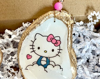 Kitty charm ornament. Cute Kitty Decoupaged Shell Ornament. Oyster shell Christmas ornament kitty style. Grandchild gift idea kitty.