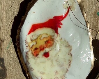 Adorno navideño de Papá Noel con decoupage vintage. Adorno de concha de Papá Noel. Adorno de Papá Noel vintage. Regalo navideño costero. Intercambio de adornos
