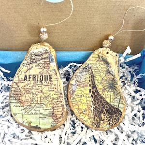 African Safari ornament gift set. Africa oyster shell ornament. Safari souvenir gift. African giraffe ornament. Africa travel gift idea.