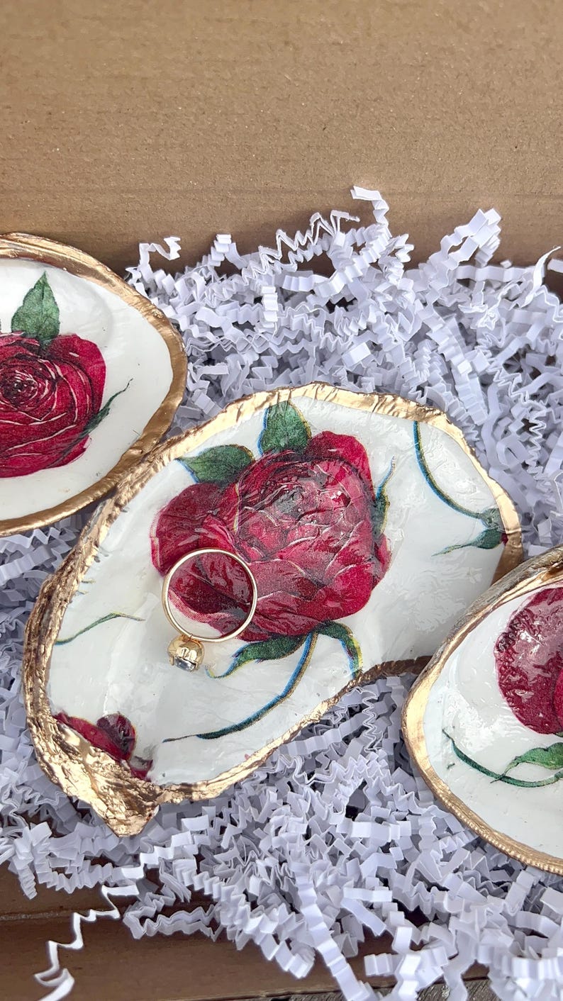 Red Rose Extra Large Decoupaged Clam Shell Ring Dish Trinket Tray. Red