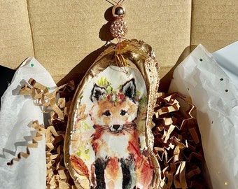 Fox oyster shell Ornament. Cute fox Oyster shell christmas ornament. Fox Ornament. Coastal Christmas. Hostess gift. Animal lover gift