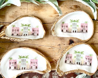 Charleston bachelorette favor idea. Rainbow row Charleston oyster shell dish Girls trip gift idea. Charleston beach bachelorette proposal