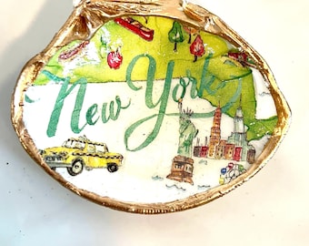 New York bachelorette favor idea Shell Jewelry Dish. New York party favor catchall trinket dish. New York wedding favor welcome bag idea
