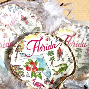Piatto a conchiglia della Florida. Piatto ad anello della Florida. Regalo di Natale della Florida. Bomboniera per feste della Florida. Bomboniera per matrimonio della Florida. Regalo di Natale costiero della Florida