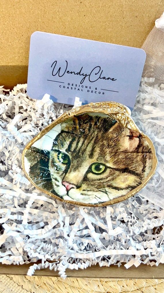 ロラライハリス　Rittie Gray Cat①　ポーチ　ハンドメイド Tabby Cat Decoupaged Shell Catchall Trinket Airpods Dish Gift for