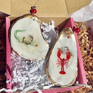 Cajun Christmas oyster shell Ornament gift set. Crawfish ornament Alligator ornament. Louisiana Christmas Oyster shell crawfish ornament.