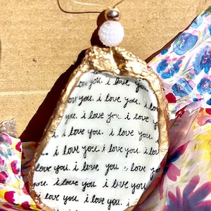 I Love You Ornament. Lovers Oyster Shell Christmas Ornament. Coastal Christmas. Shell Christmas Ornament. Beach Christmas. Valentines gift