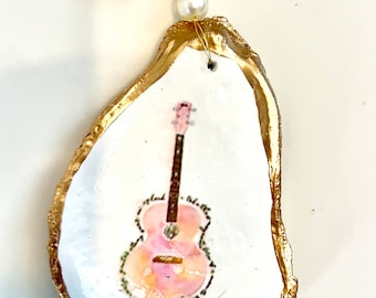 Swiftie keychain Swiftie gift idea. Swiftie lover gift Pink Guitar key chain. Swiftie party favor idea. Taylor party favor idea keychain