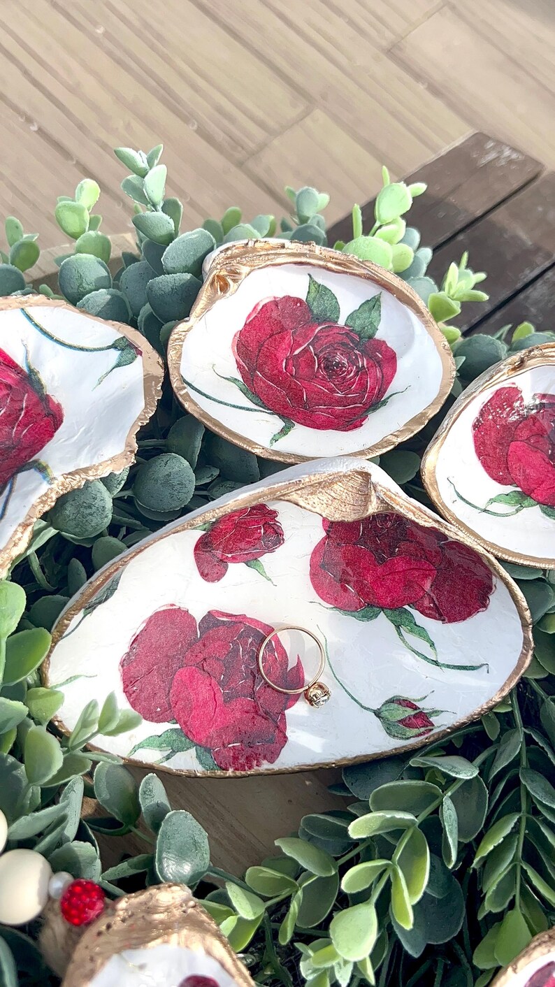 Red Rose Extra Large Decoupaged Clam Shell Ring Dish Trinket Tray. Red