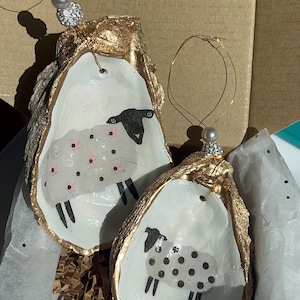 Sheep Christmas Ornament. Sheep Oyster Shell Christmas Ornament. Coastal Christmas ornament sheep. Animal lover gift. Sheep present idea