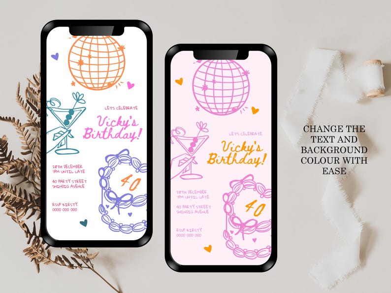 Pode incluir: Duas maquetes de tela de telefone com um design de convite para festa de anivers&aacute;rio. O design apresenta uma bola de discoteca, uma ta&ccedil;a de martini, um bolo com o n&uacute;mero 40 nele e o texto "Let's Celebrate Vicky's Birthday!" em laranja e rosa.