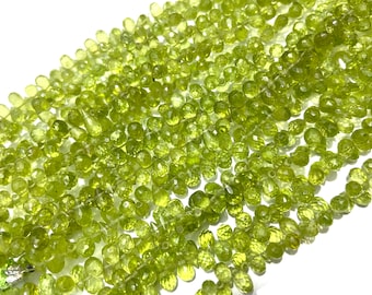 Perline a goccia sfaccettate con peridoto naturale Peridoto Briolette Gocce di peridoto Perline Perline di gioielli con peridoto Perline di pietre preziose Perline all'ingrosso con taglio laterale