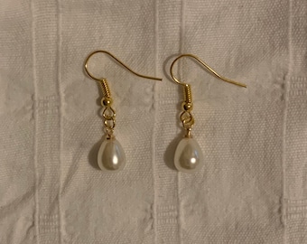 Gold Pearl earrings