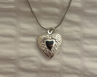 silver heart locket necklace