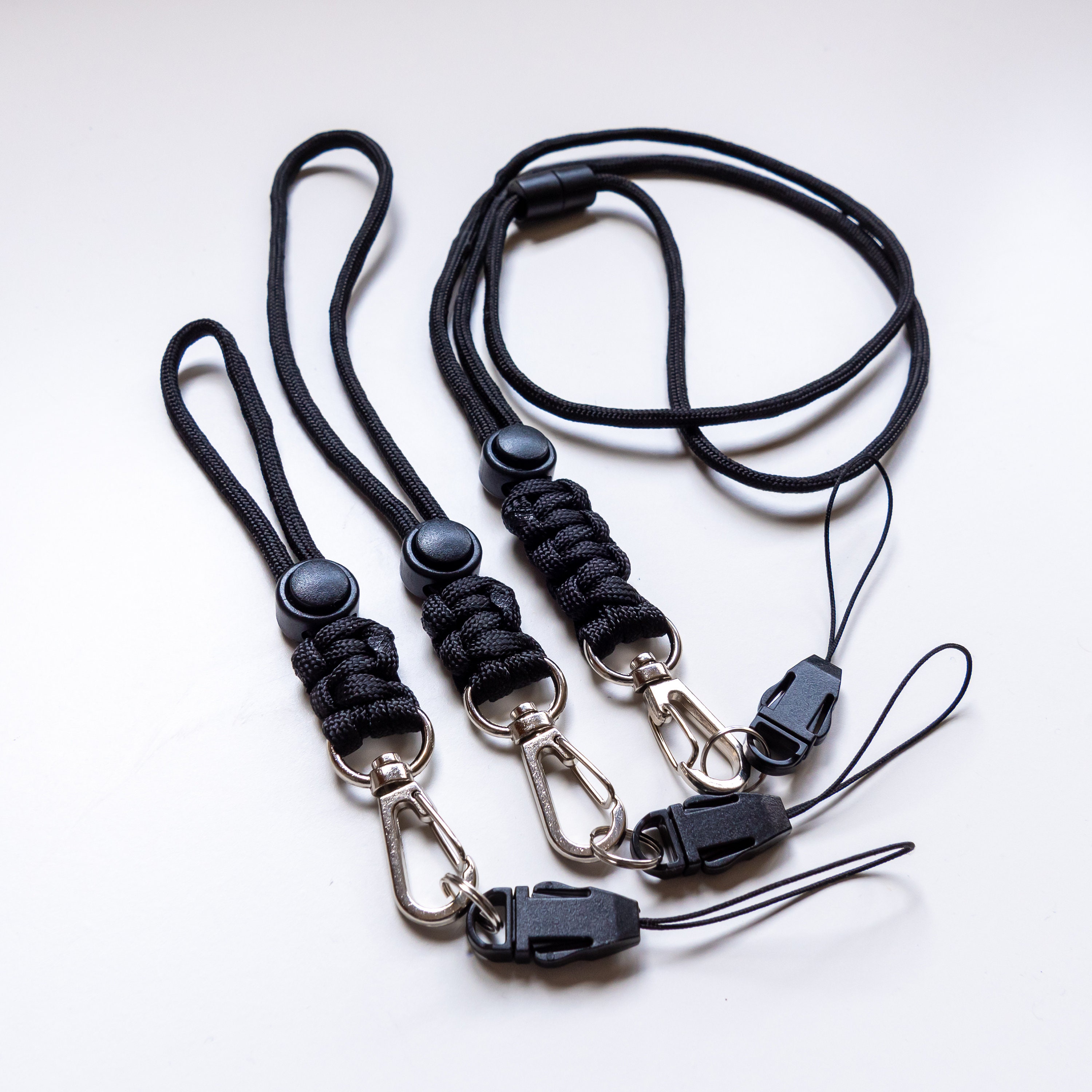 Lanyard w/detachable buckle