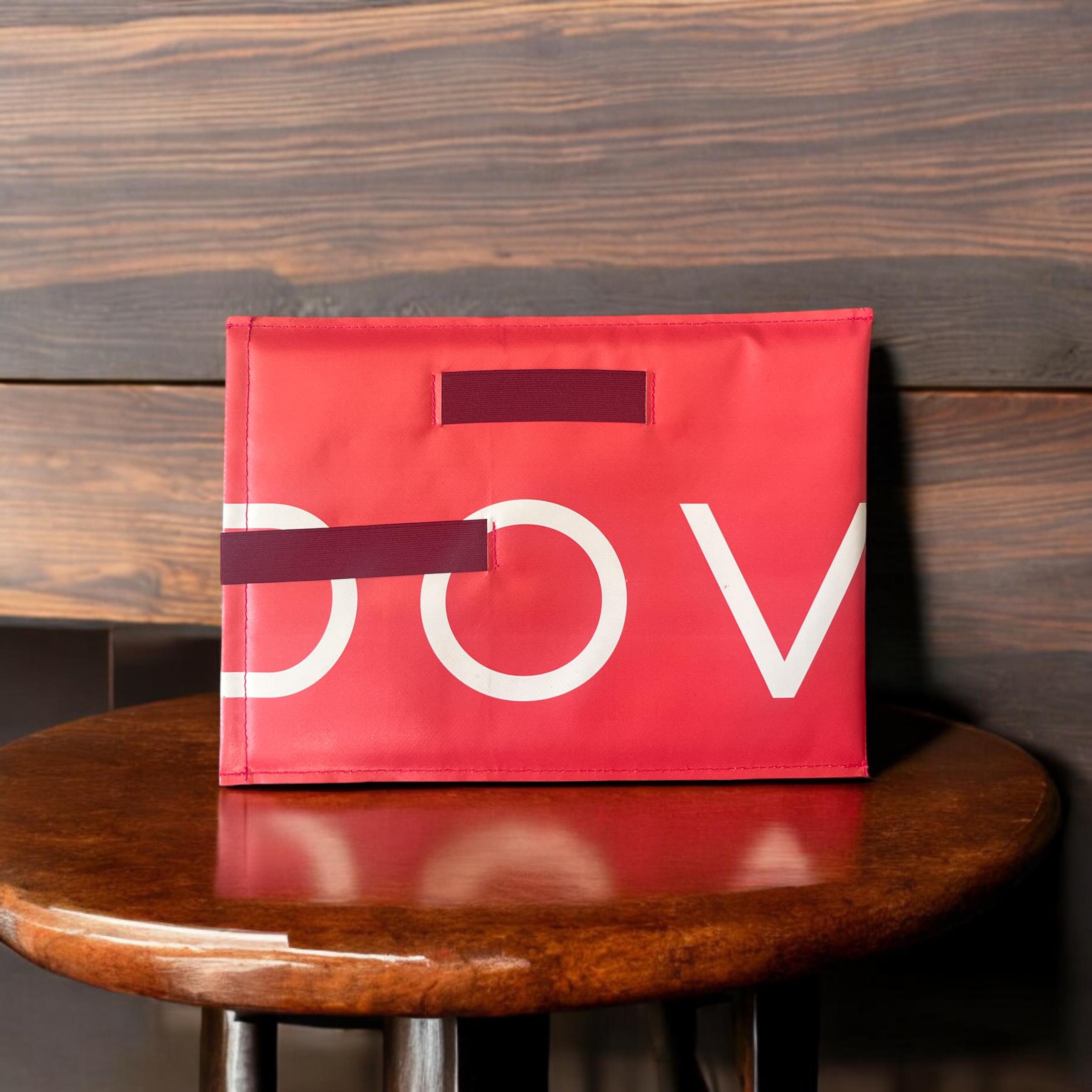 Recycled PVC Laptop Sleeve: Vegan-Friendly, Handmade in Estonia